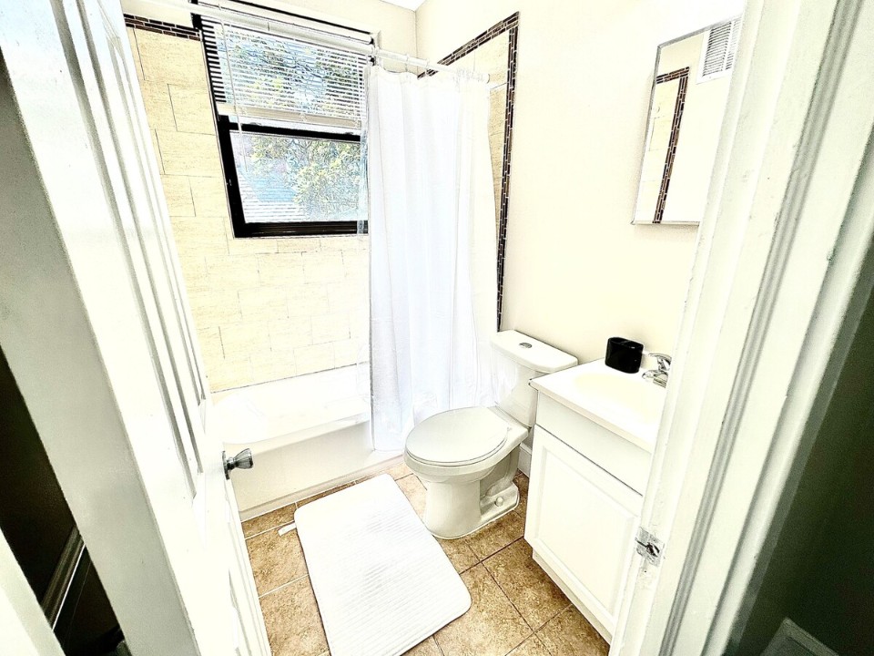 Lennox 1-br · Unit C303