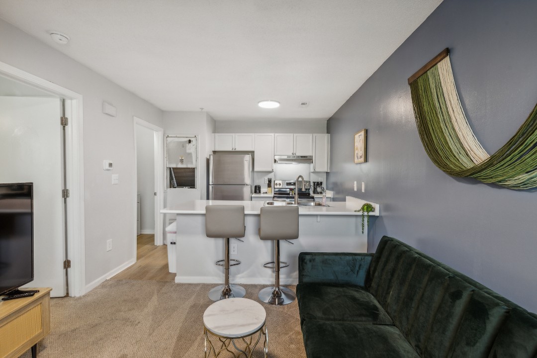Carlson Bay, 969-304, · Unit 1/1