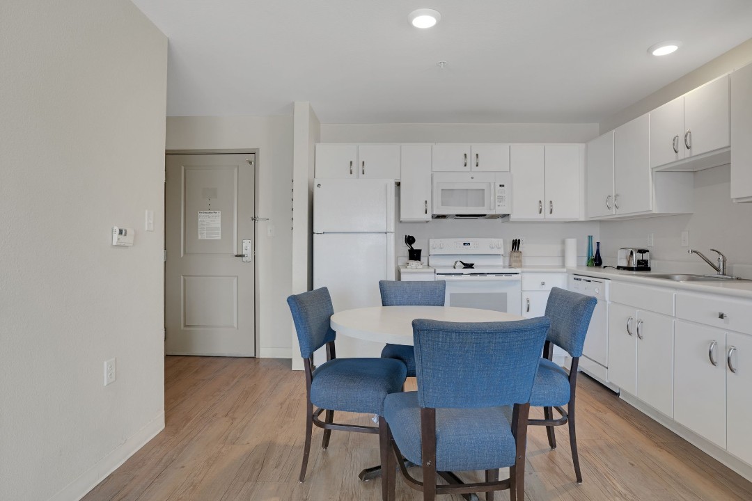 Simplicity At the Rim · Unit 1316 2/2