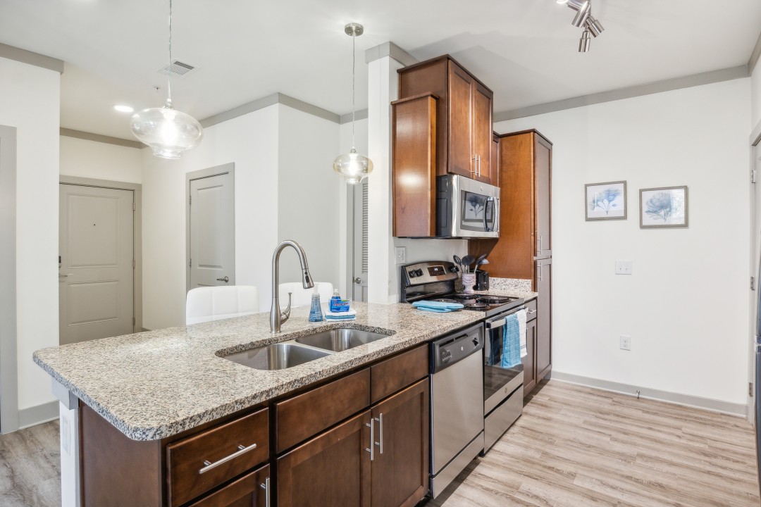 Overlook at Farragut 8207, · Unit 2/2