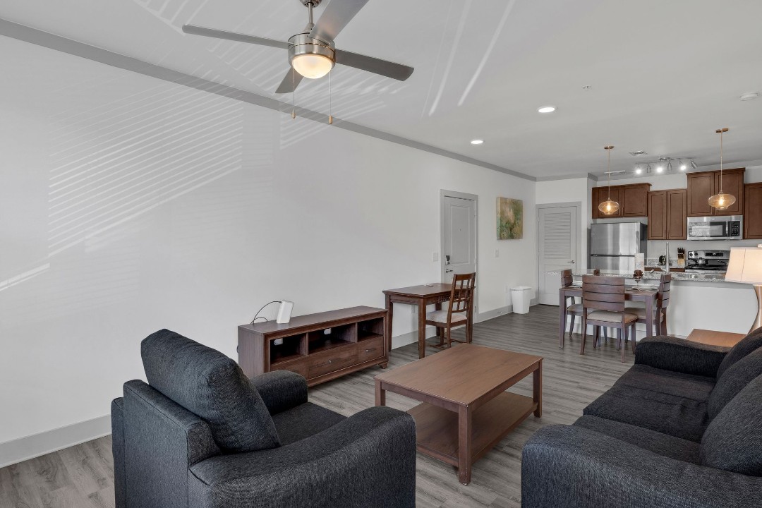 Overlook at Farragut 3210, 1BD/1BA
