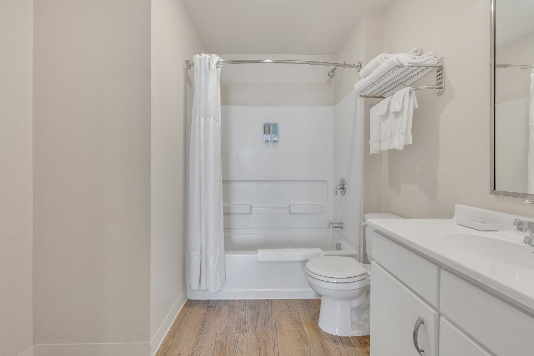Simplicity At the Rim · Unit 1414 2/2