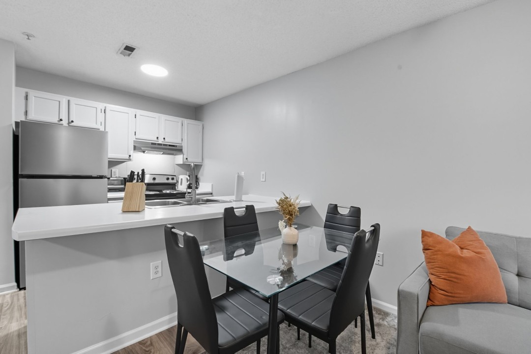 Meadowbrook 250-205 1bd/1bd