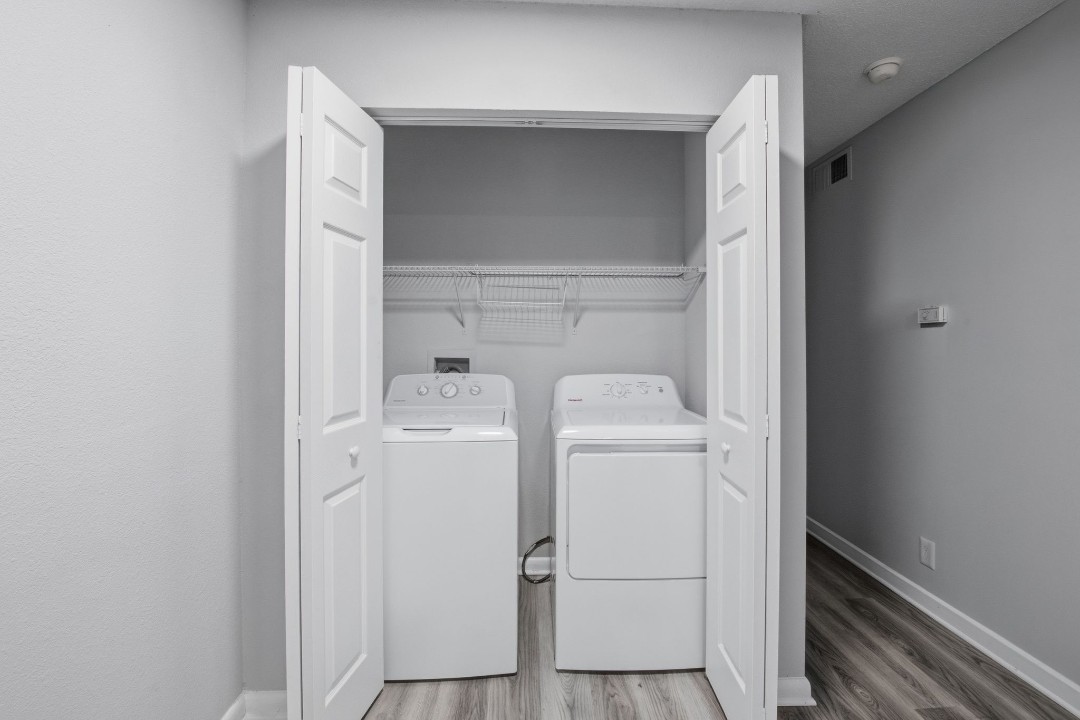 Icon Downtown Durham 7J · Unit 1/1