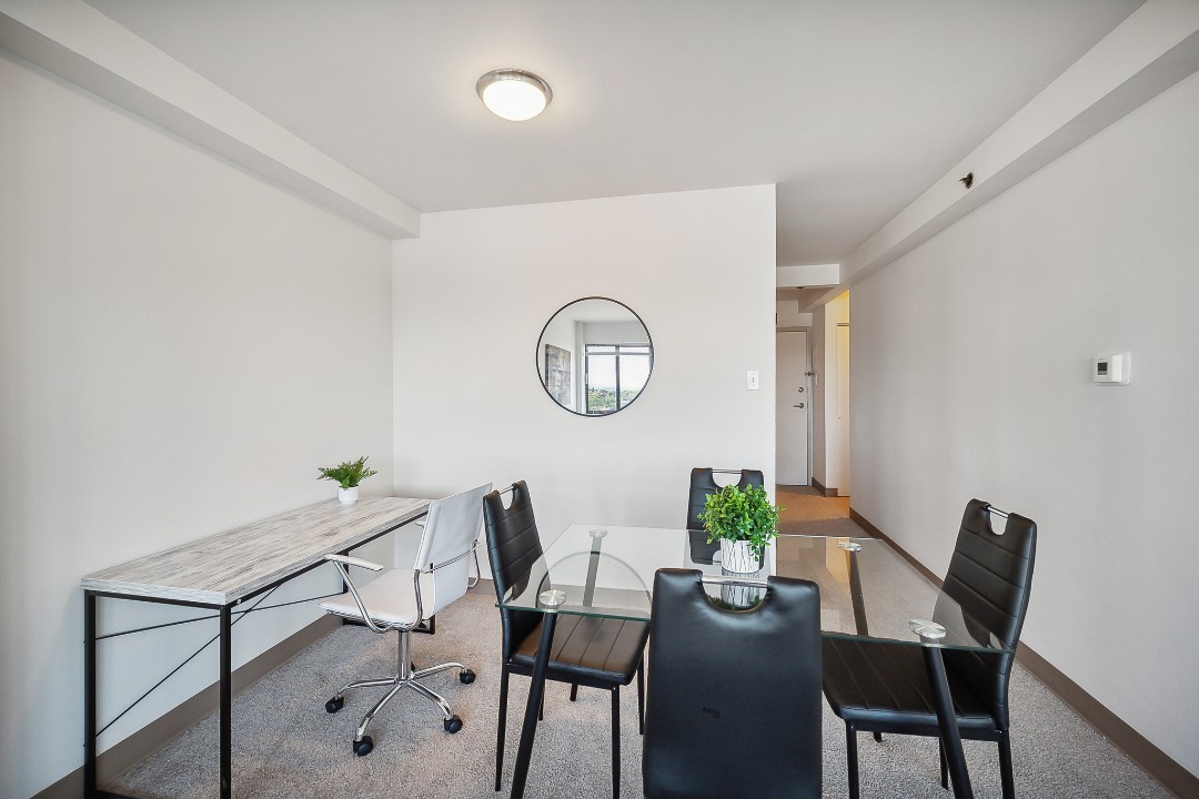 Pa Place 1802, 2br