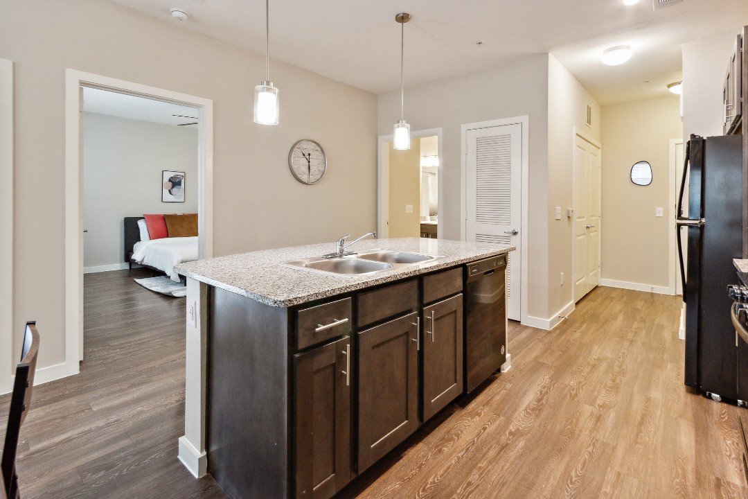 Smart Living Cypress Creek, 7206, · Unit 1/1