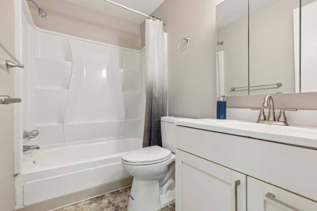 Midtown Towers 3020, · Unit 1/1