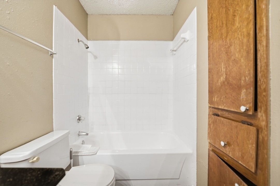 District West · Unit 815
