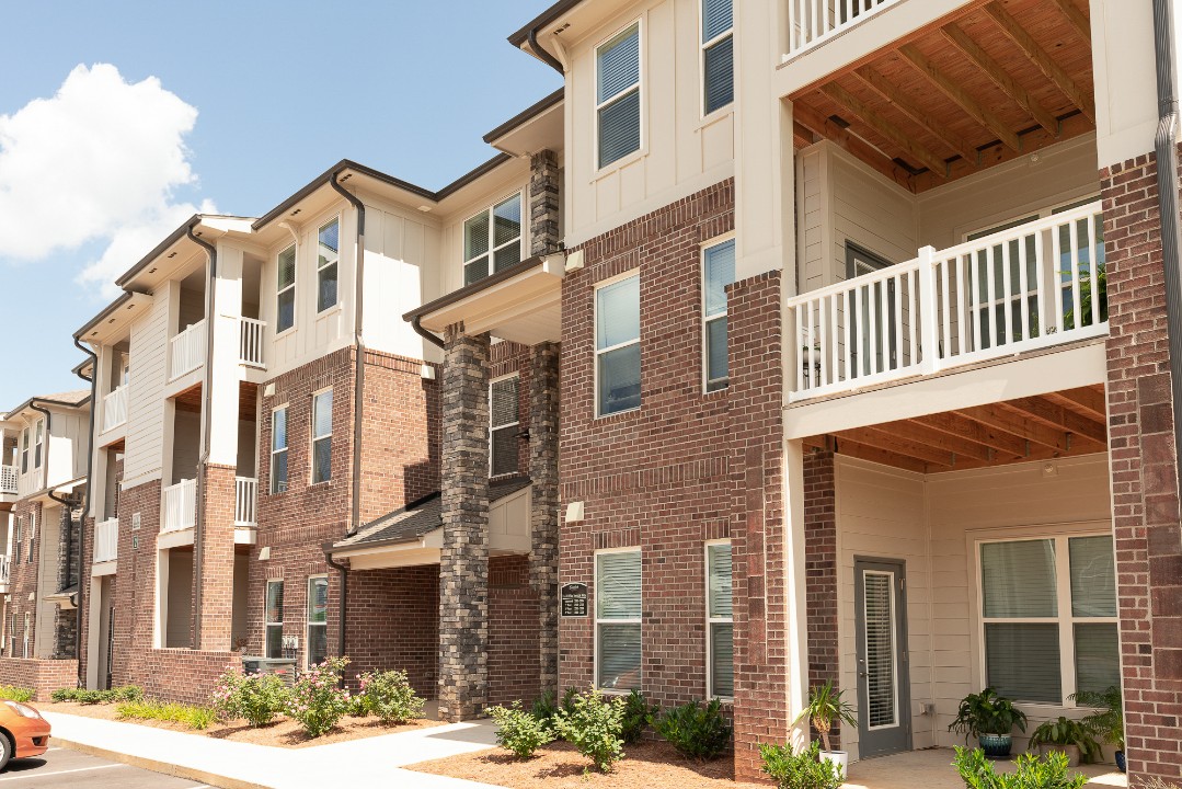Overlook at Farragut 3005, · Unit 2/2