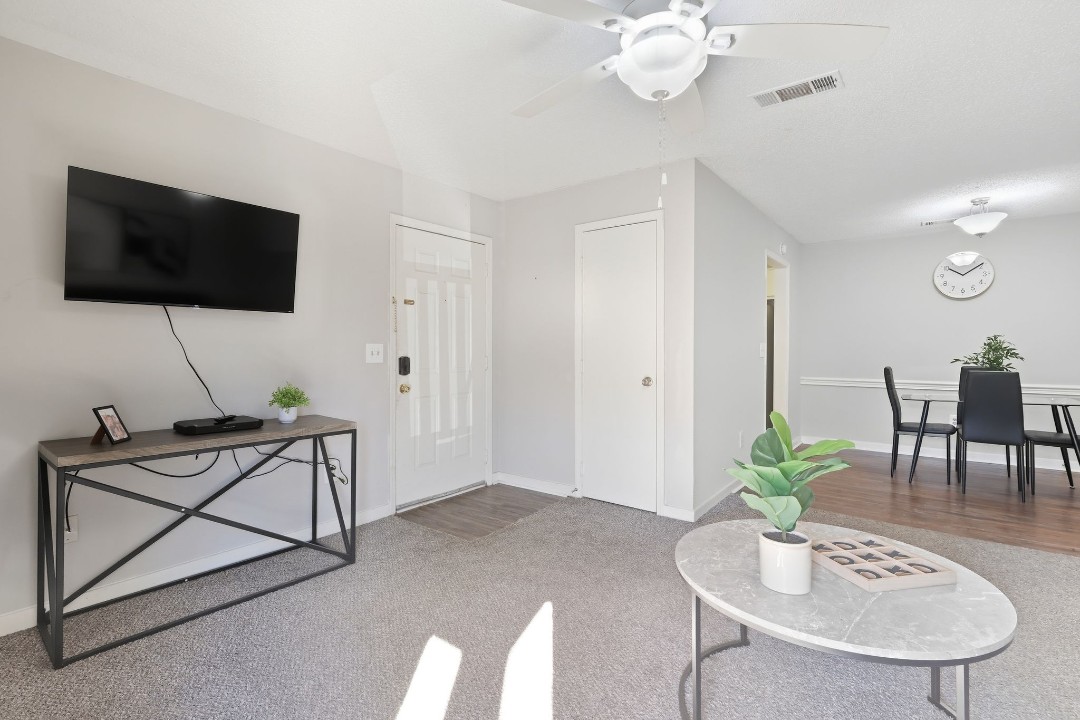 Northtown 5D · Unit 2/2