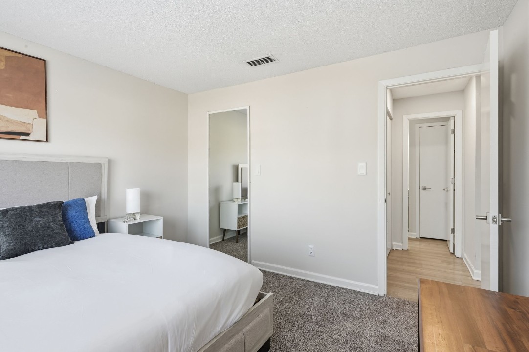 Taylor at 502 · Unit unit 2301-203 1/1