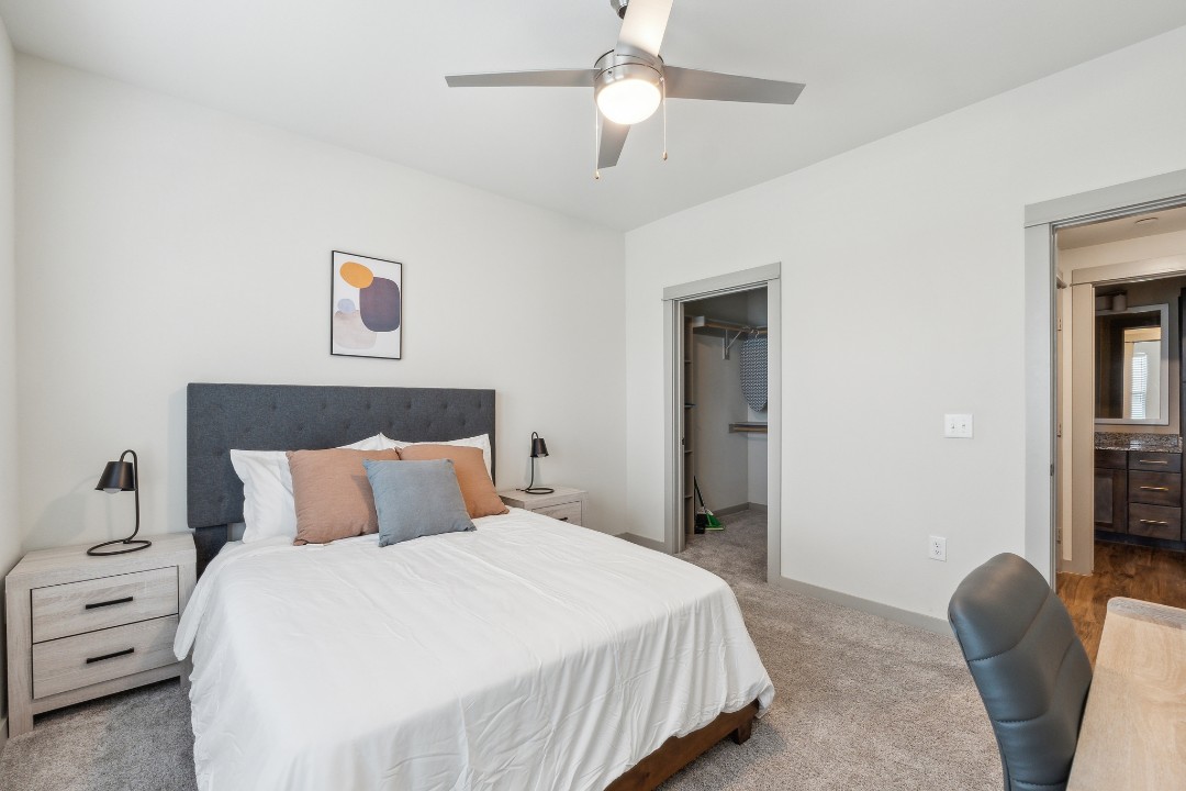 1 Bedroom · Signature layout