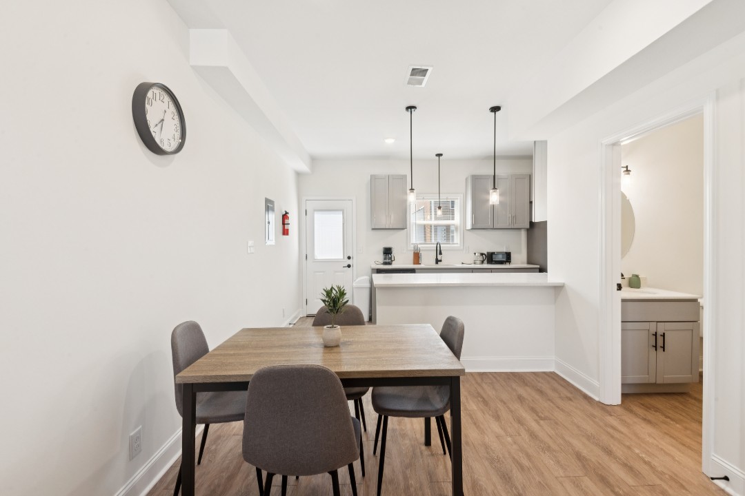 Arte Luxury townhomes E2 2/2.5
