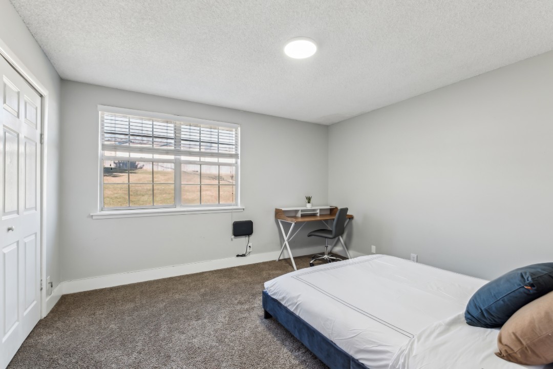 Brentwood Hills, S6 - 2/1.5