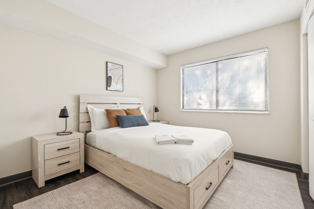 2 Bedrooms · Signature layout