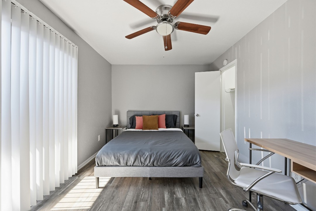 1 Bedroom · Signature layout