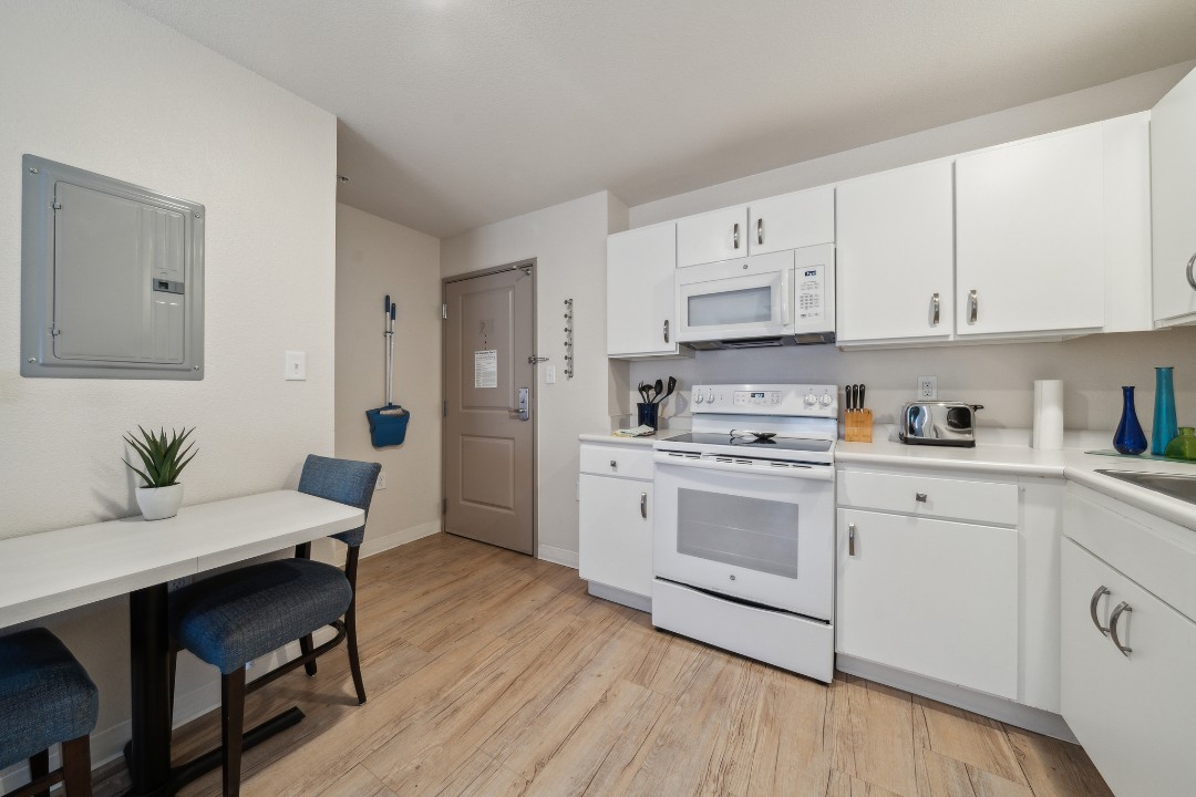 Simplicity At the Rim · Unit 1205  1/1