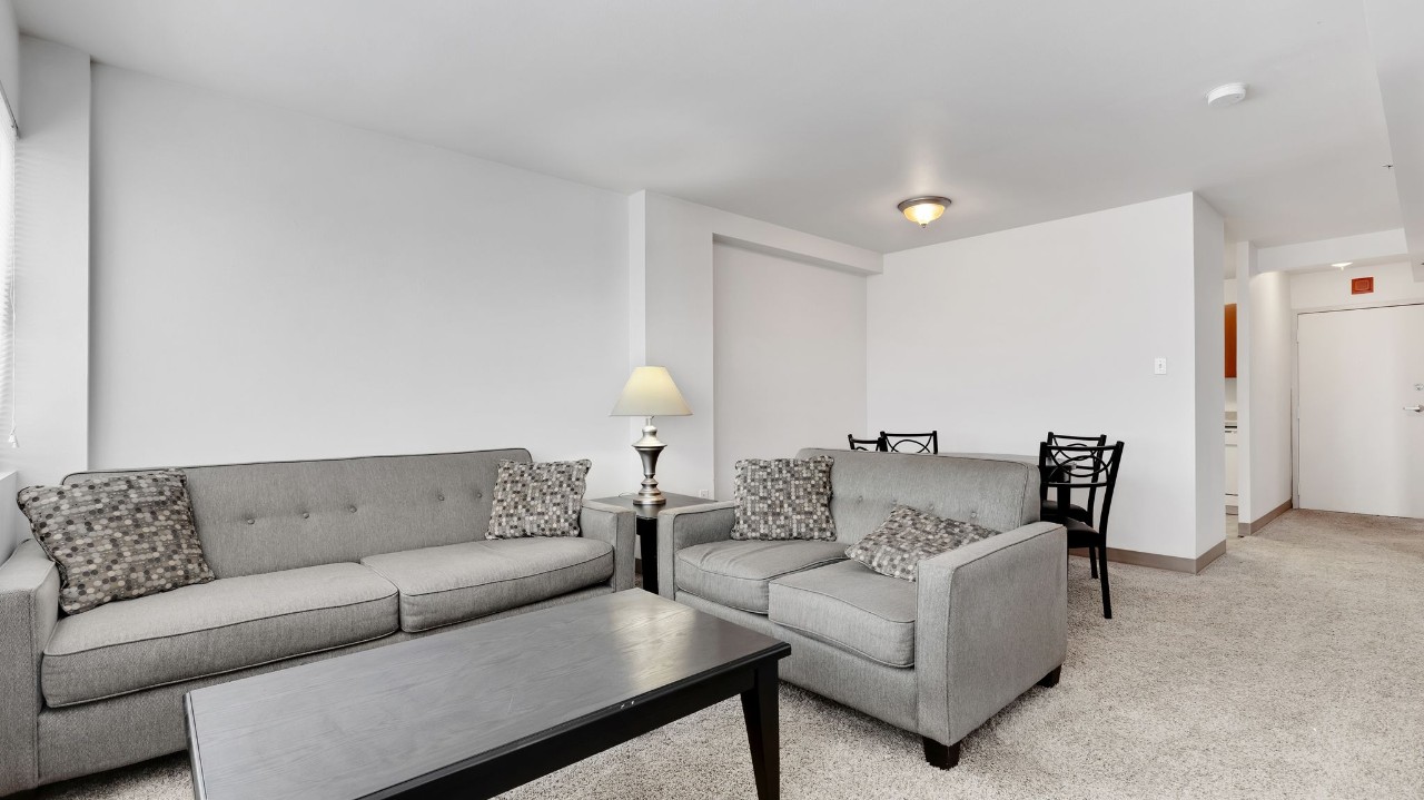 Pa Place 1203, 1br
