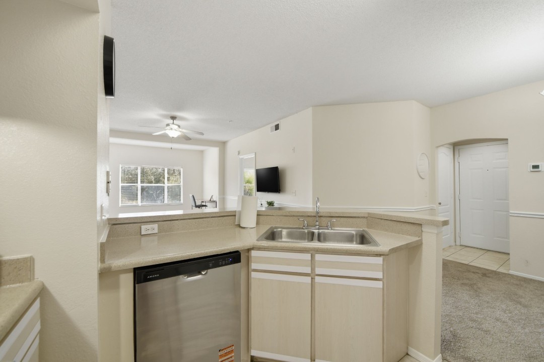 Avenue · Unit at Winter Springs 23-309 1/1
