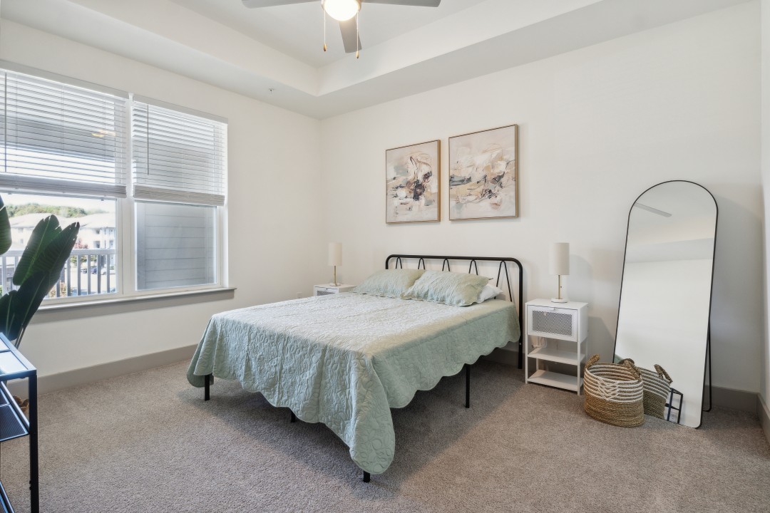 Overlook at Farragut 3305, · Unit 2/2