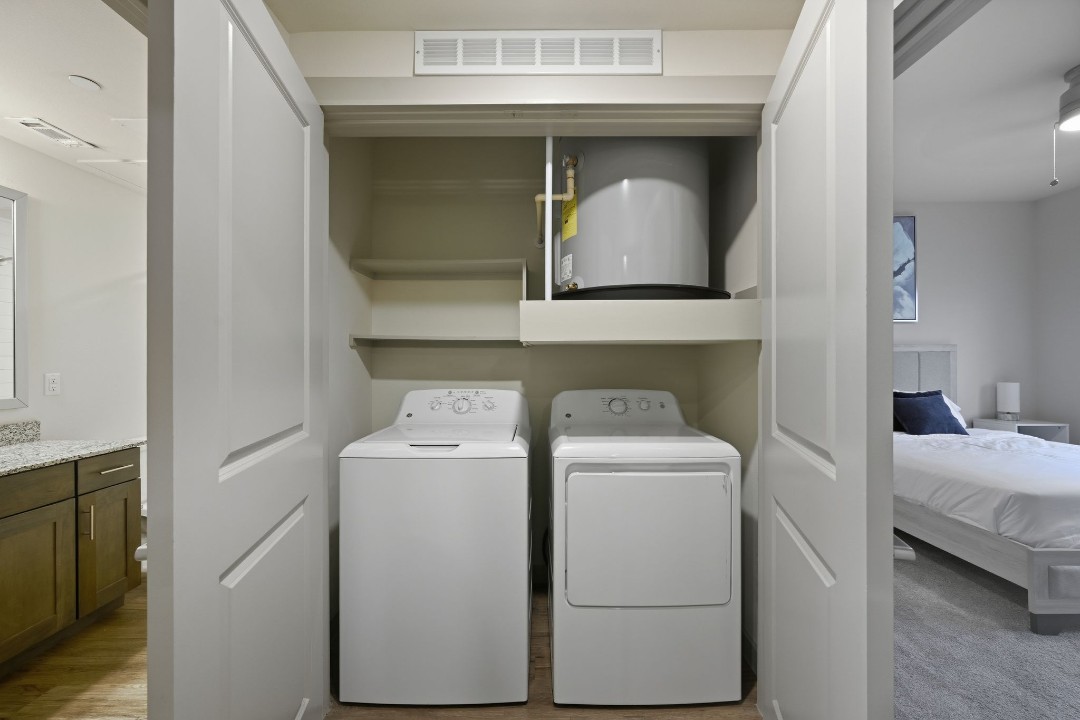 Chisholm Trace · Unit 1236 1/1