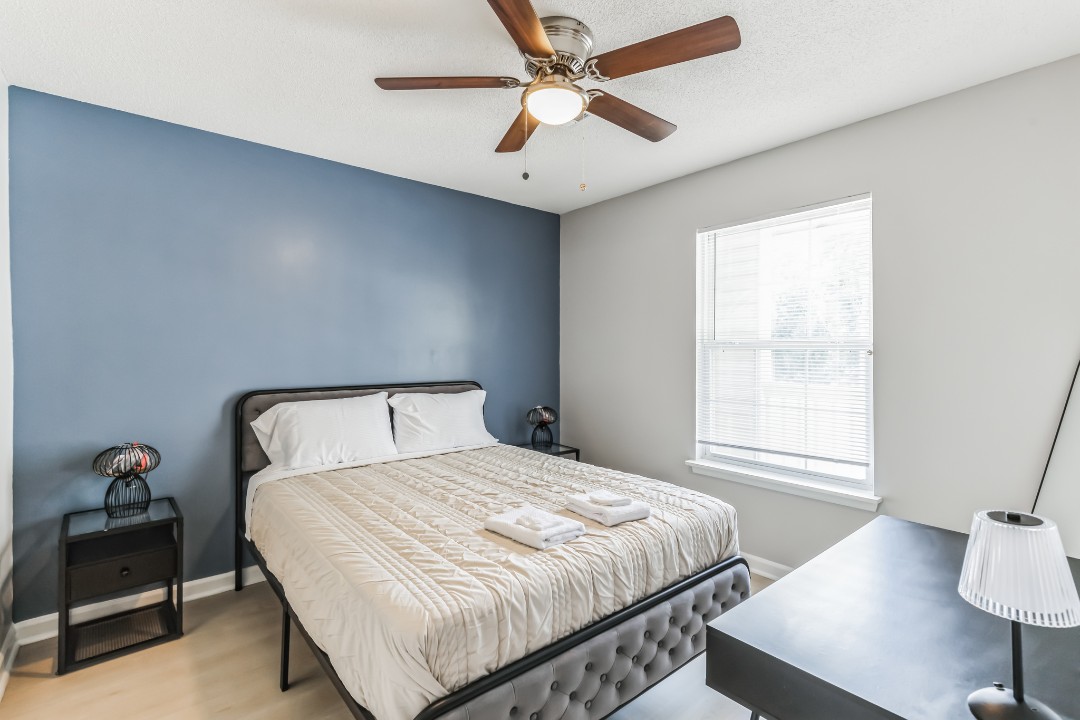Carlson Bay, 965-301, · Unit 1/1