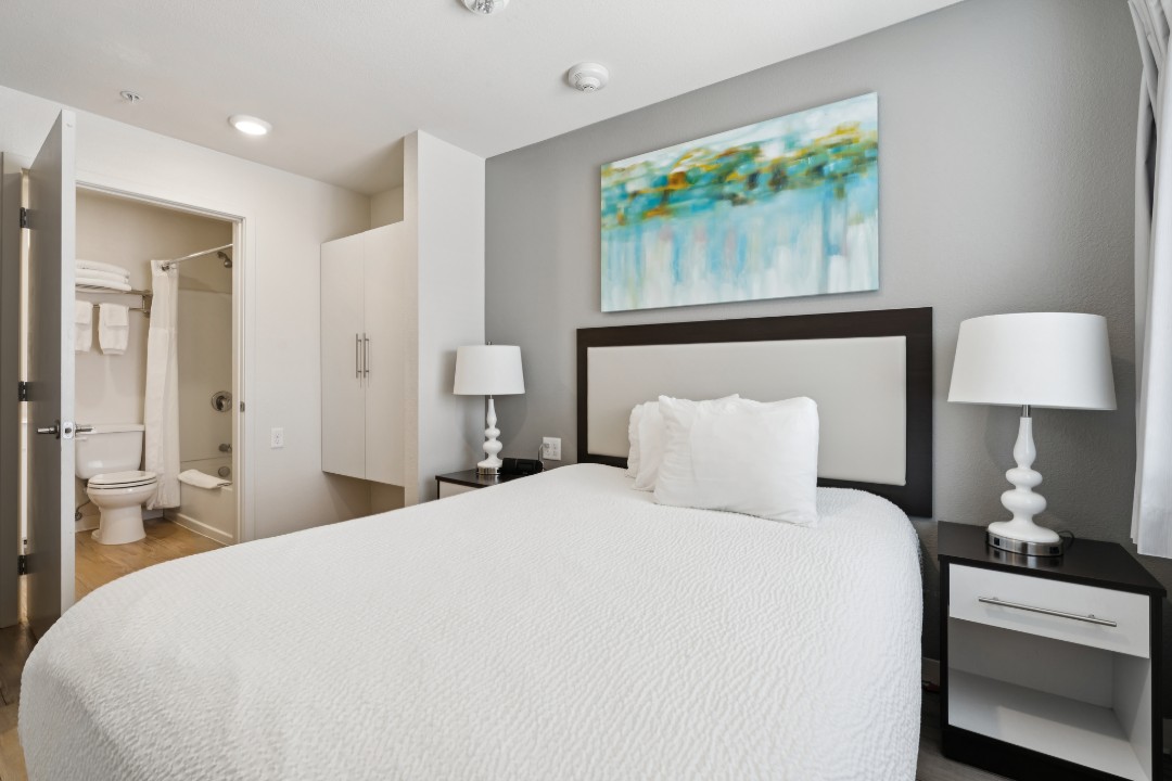 Simplicity At the Rim · Unit 1202  3/2