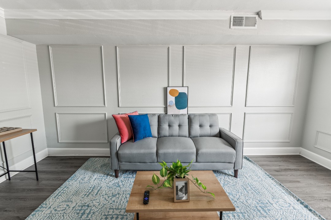 2 Bedrooms · Signature layout